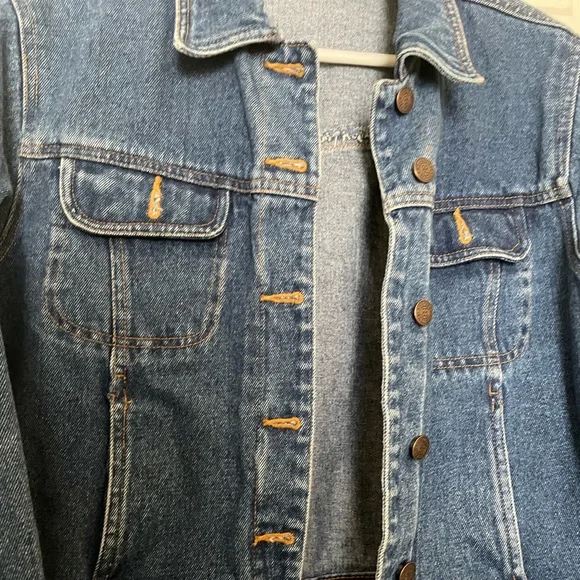 vintage jean jacket - Picture 2 of 5